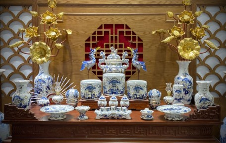 Bộ Đồ Thờ Gồm Những Gì? Hướng Dẫn Chọn Bộ Đồ Thờ Đầy Đủ Và Chuẩn Phong Thủy